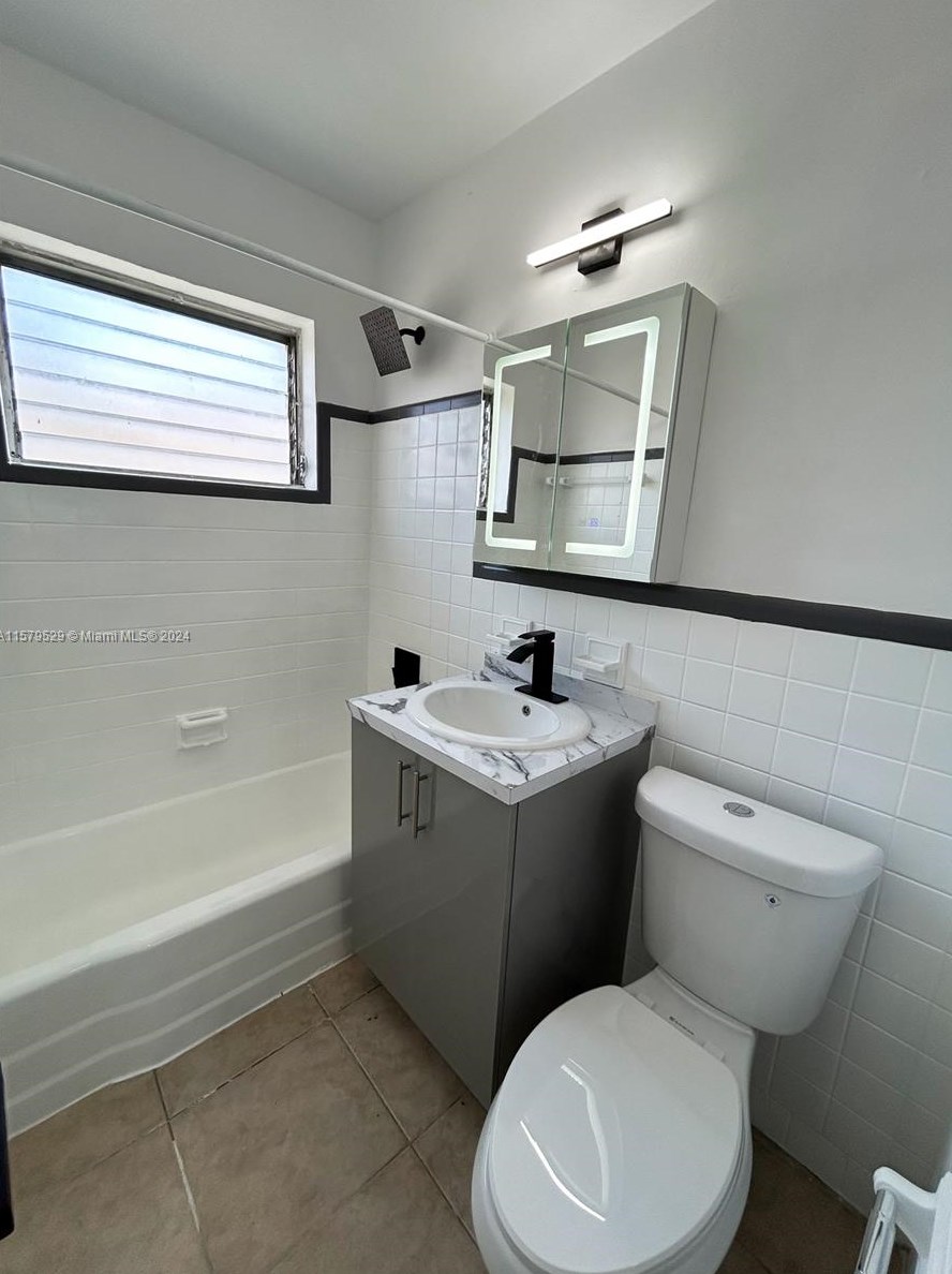 775 128th St, Miami FL 33161-4863 exterior