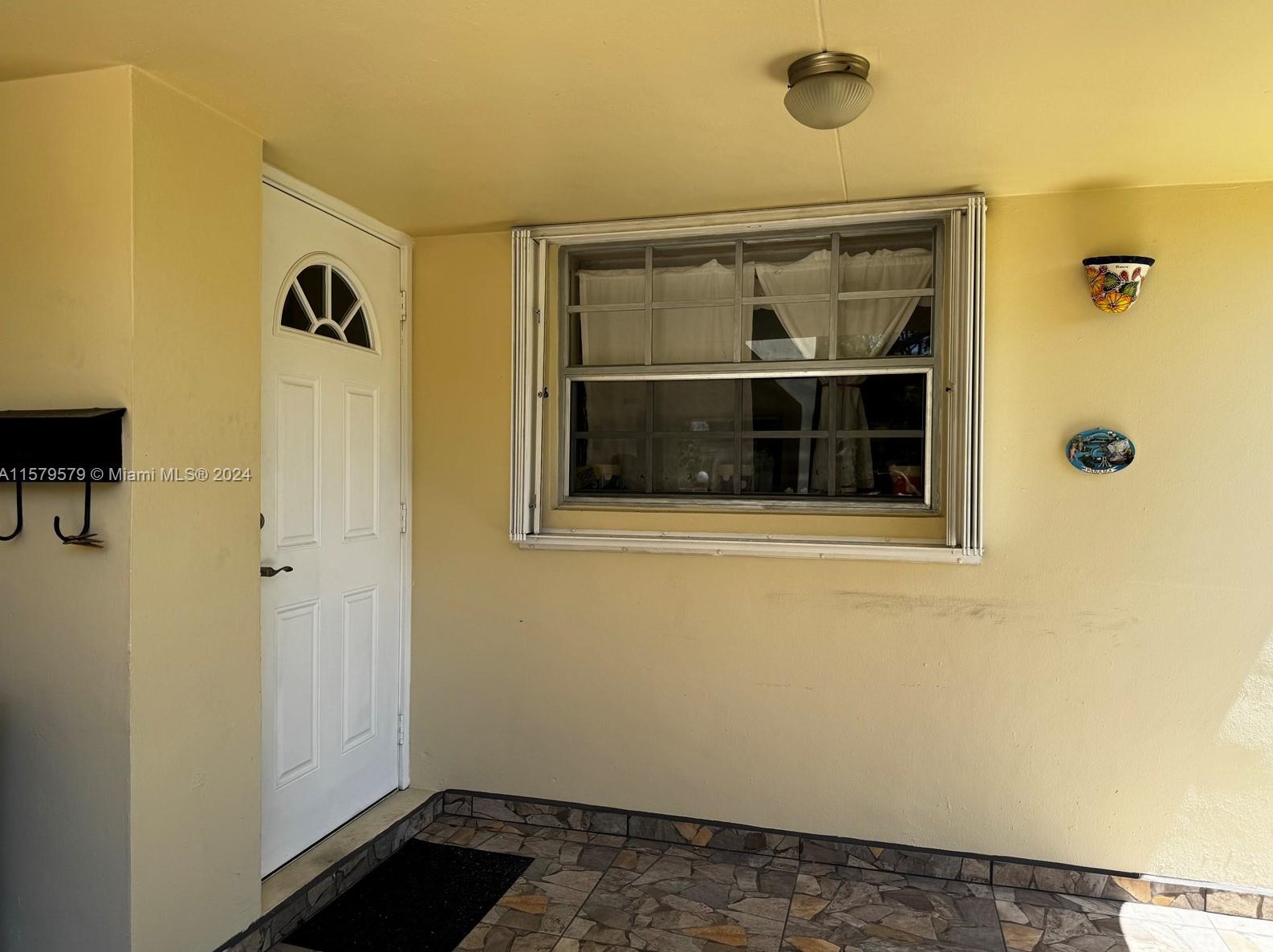 11293 172nd St, Miami, FL 33157-3933