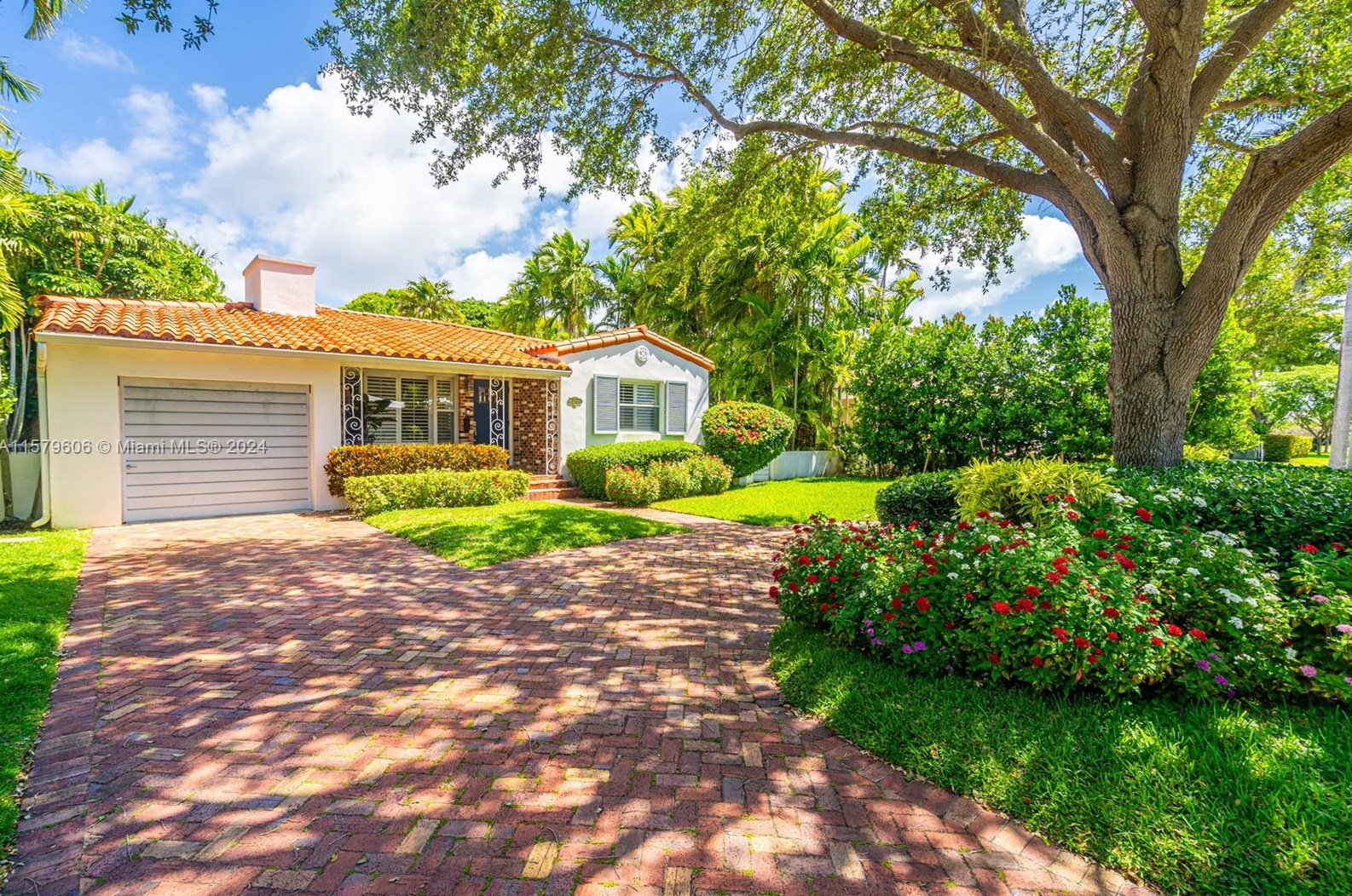 1269 98 St, Miami FL 33138-2561 exterior