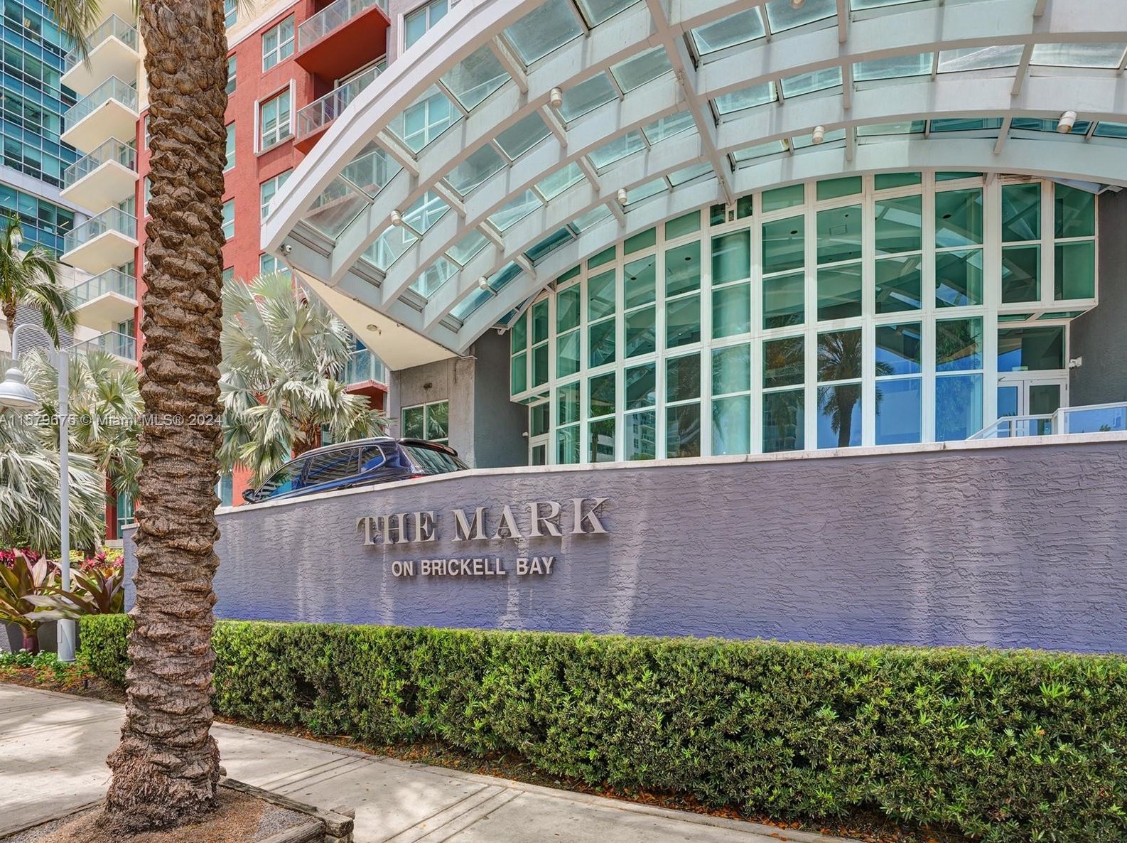 1155 Brickell Bay Dr, Miami FL 33131-2983 exterior