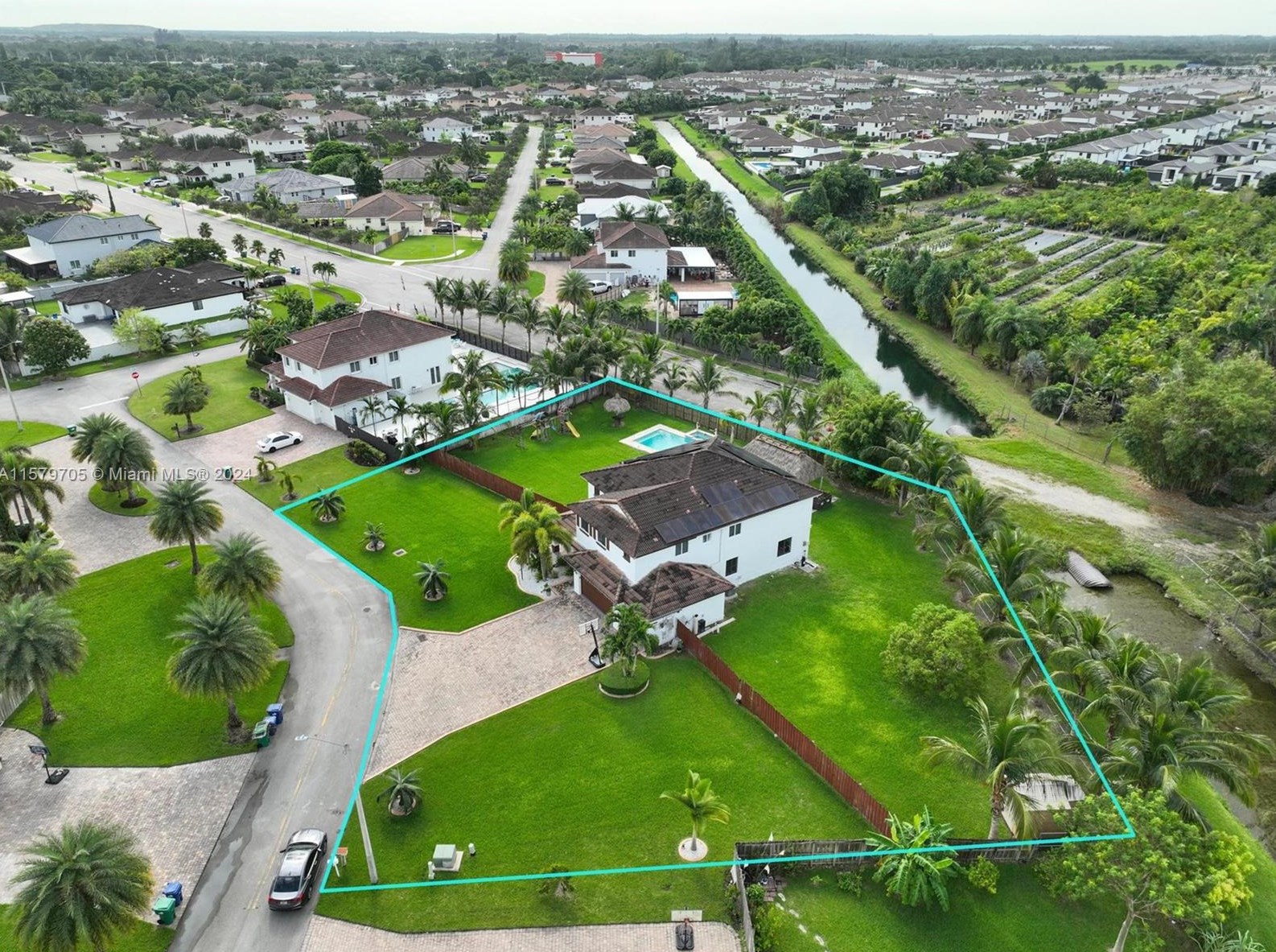 12920 223rd Ln, Miami, FL 33170