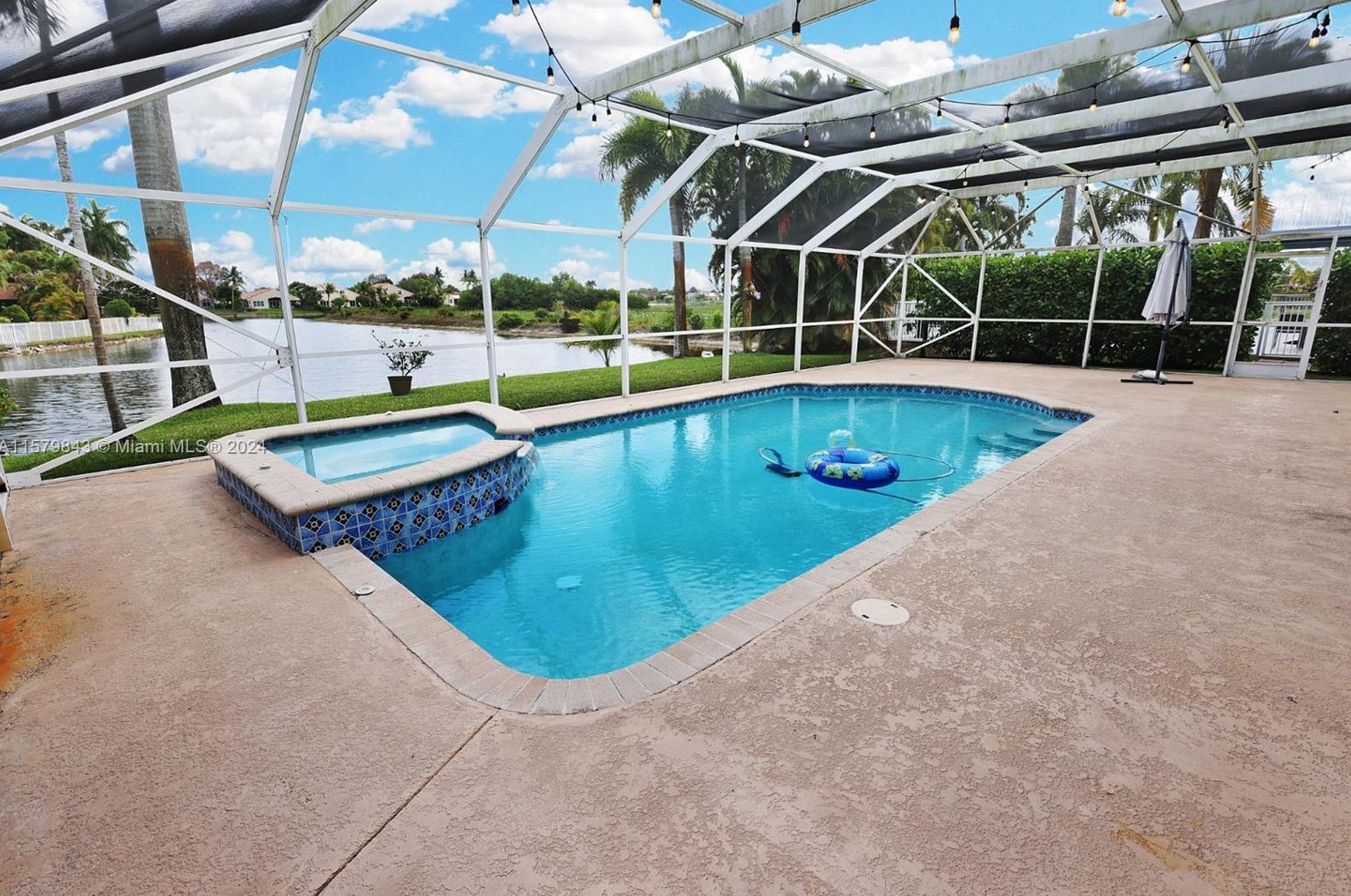 649 167th Ave, Hollywood, FL 33027-1426