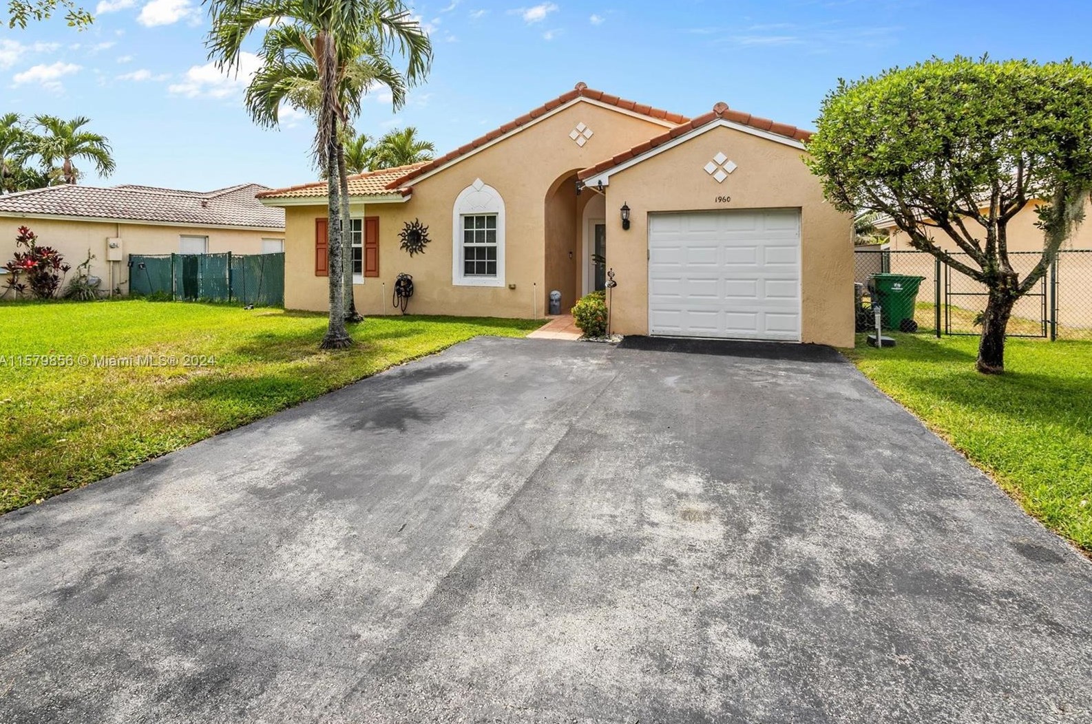 1960 120th Ter, Hollywood, FL 33026-1944