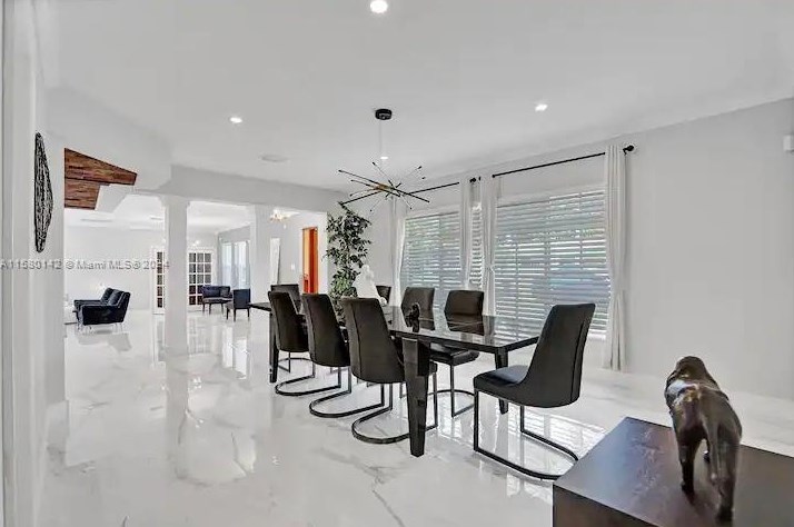 247 5th St, Dania Beach FL  33004-4143 exterior