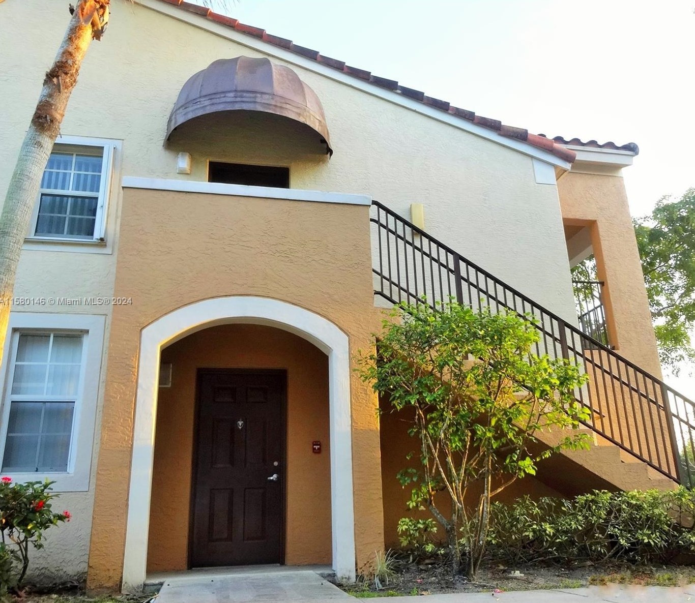 2163 Renaissance Blvd, Hollywood, FL 33025-5675