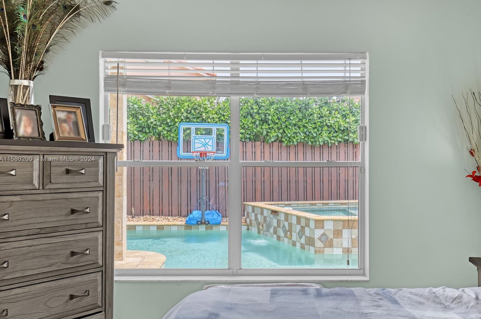 147 Stonebriar Blvd, Jupiter FL 33458-8152 exterior