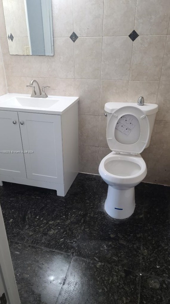 2175 170th St, Miami FL 33162-3394 exterior