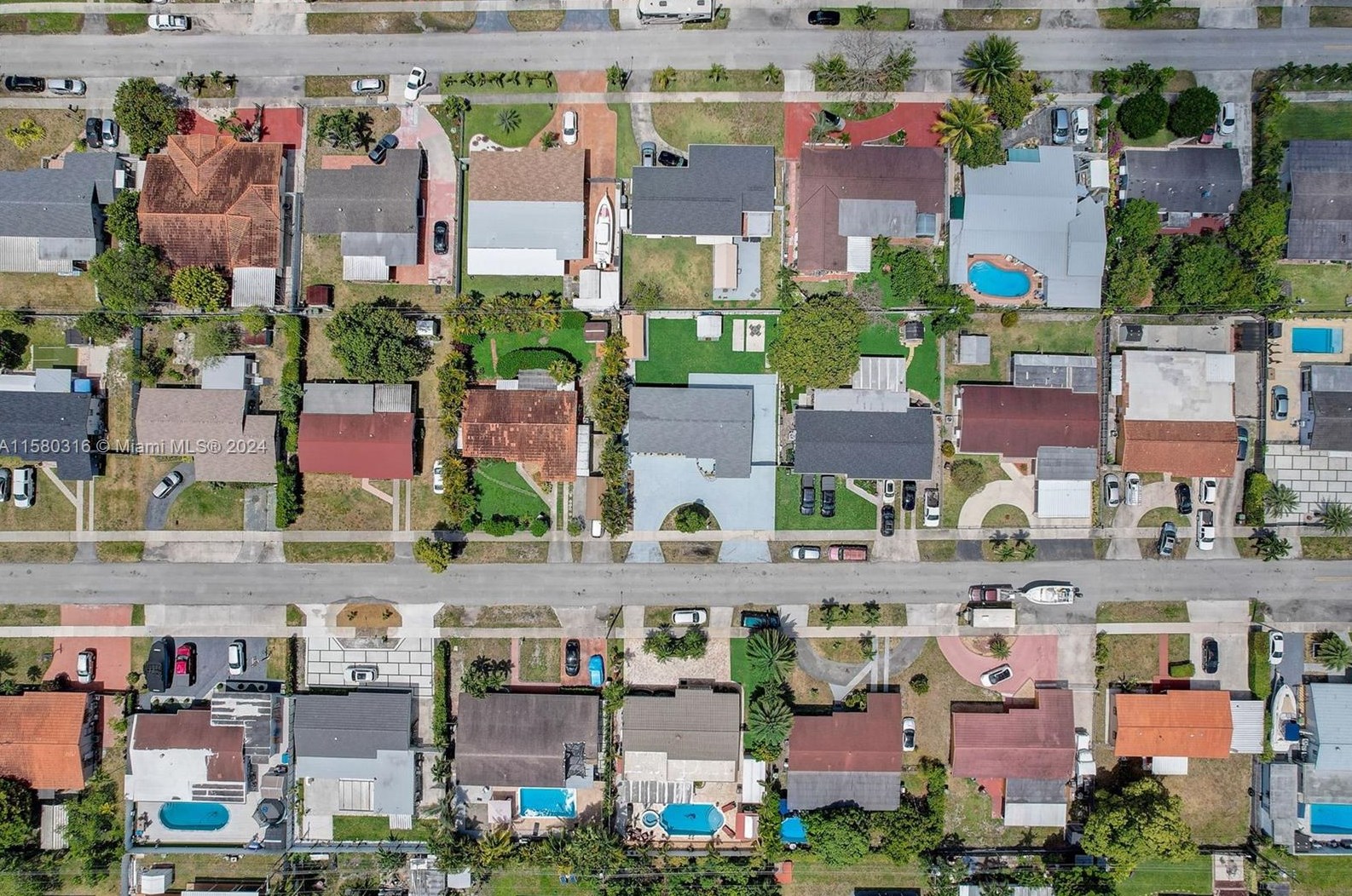 4660 8th Ct, Hialeah FL  33012-3512 exterior