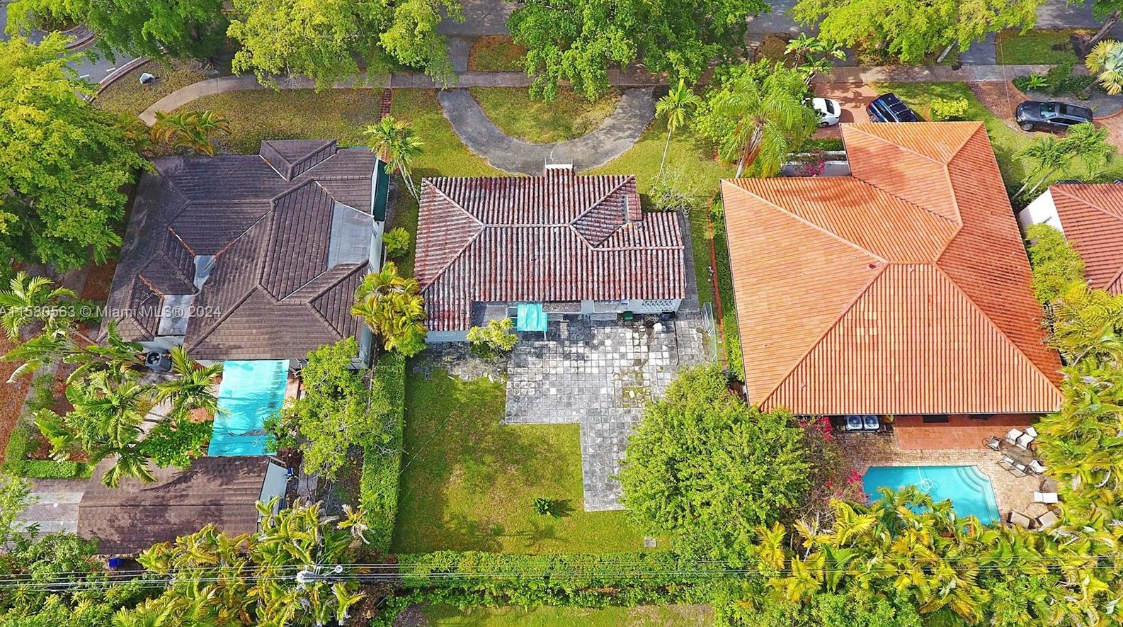 505 Zamora Ave, Miami FL 33134-4047 exterior