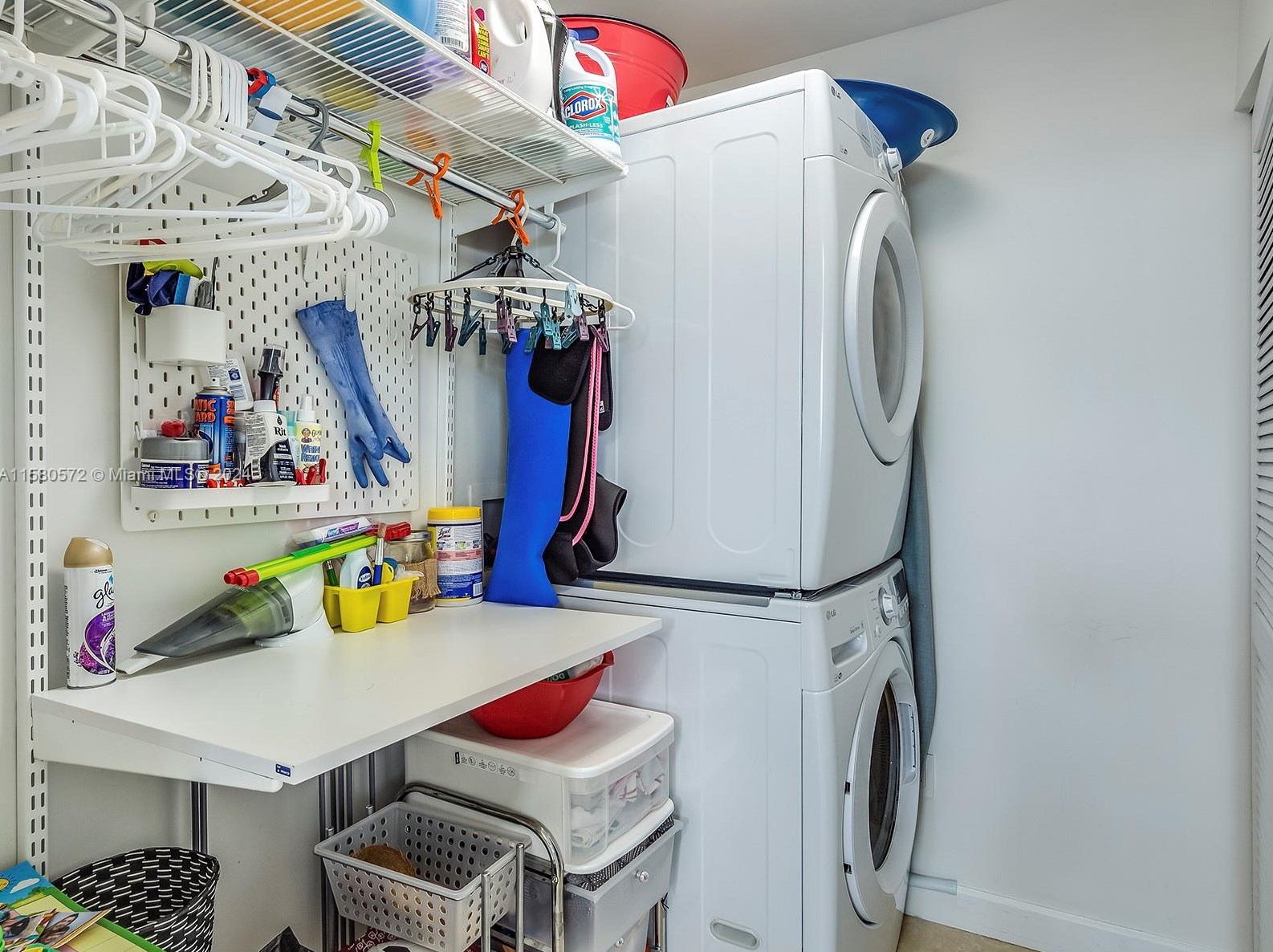 8390 72nd Ave, Miami FL 33143-7606 exterior