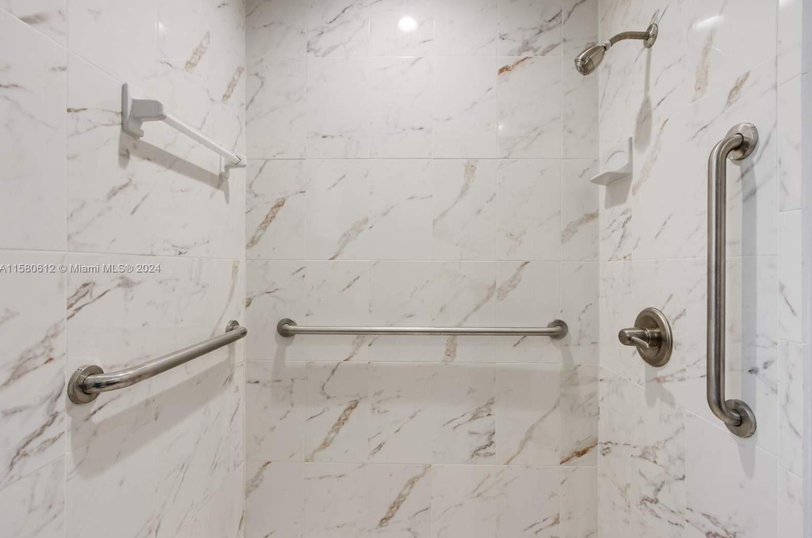 221 46th Ave, Hollywood FL 33023-5540 exterior