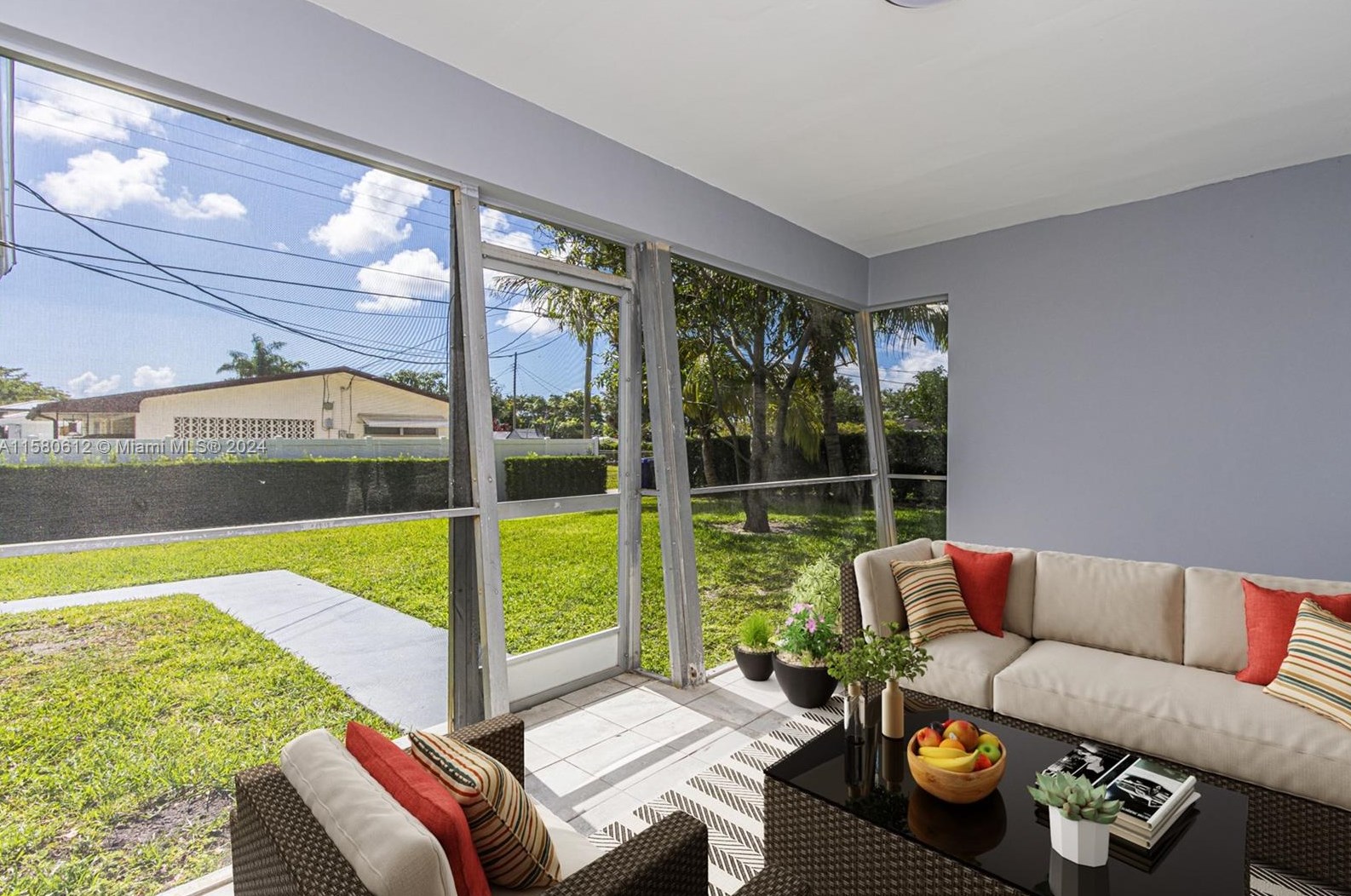 221 46th Ave, Hollywood FL 33023-5540 exterior