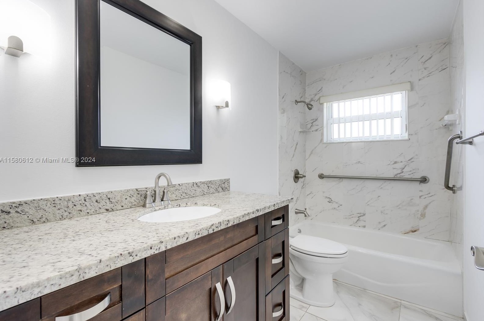 221 46th Ave, Hollywood FL 33023-5540 exterior