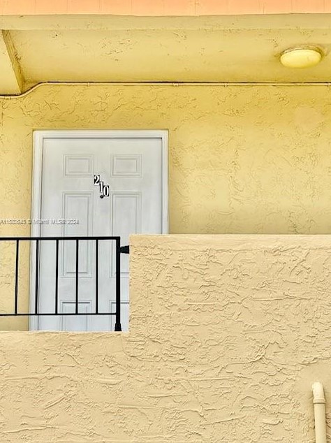 231 109th Ave, Miami, FL 33172-5213
