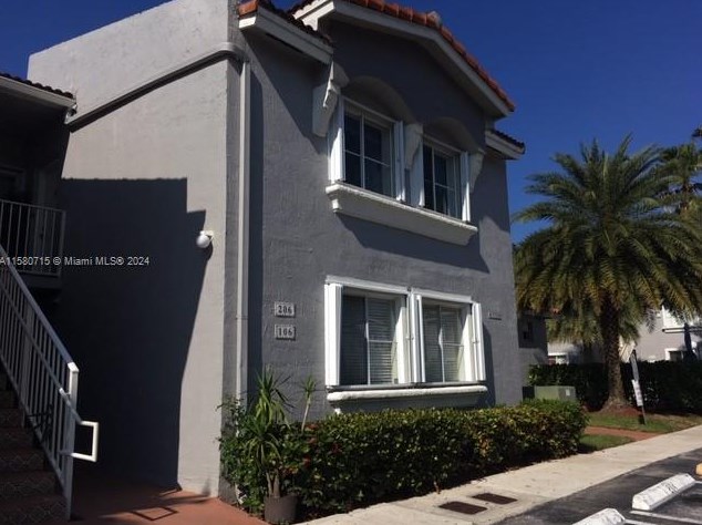 4736 114th Ave, Miami, FL 33178-4283