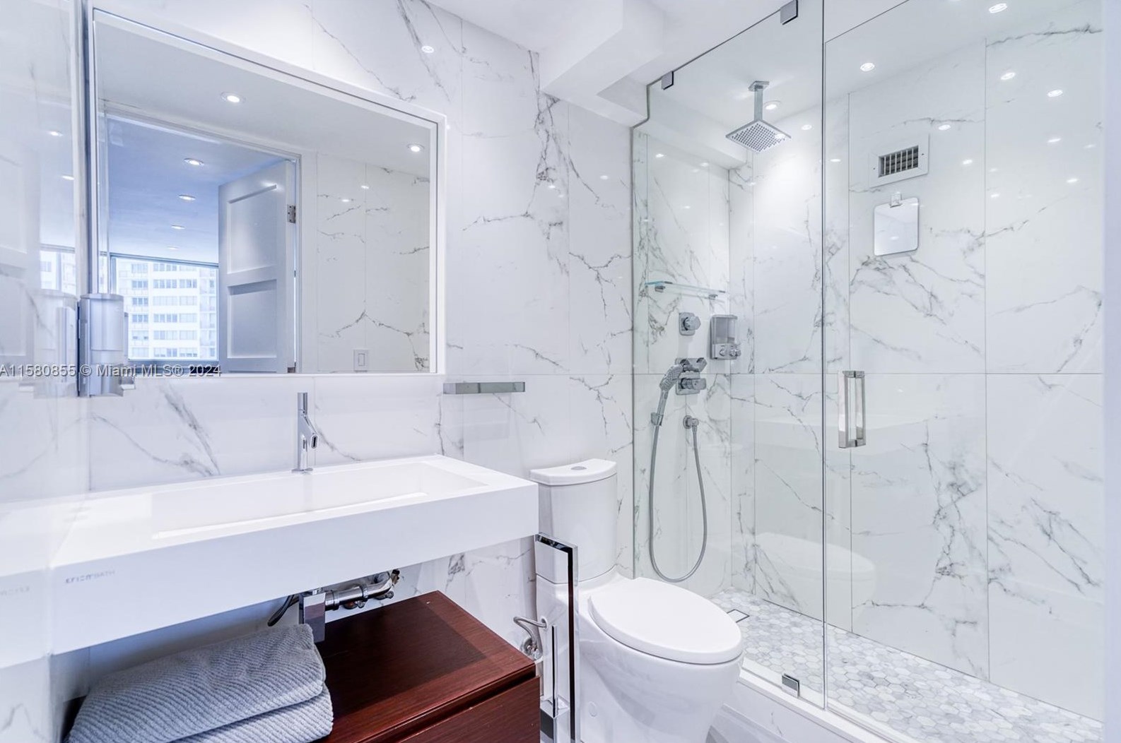 6969 Collins Ave #803, Miami Beach, FL 33141