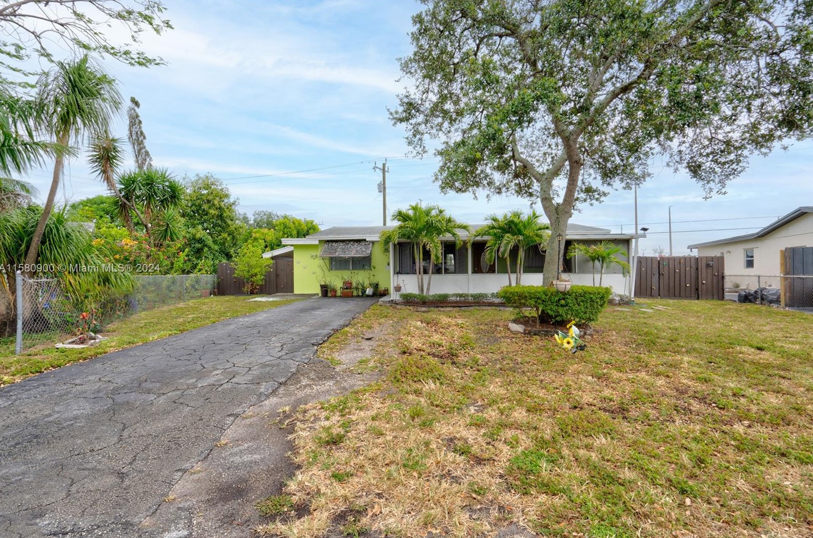 613 61st Ave, Hollywood, FL 33023-1311