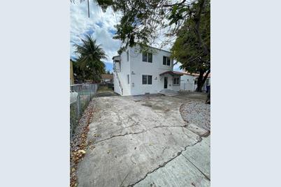 1017 SW 12th Ave #1017 - Photo 1