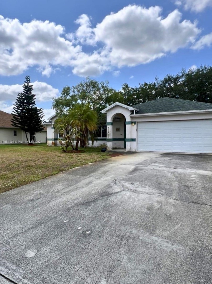 514 Jeanne Ave, Fort Pierce, FL 34953-3103