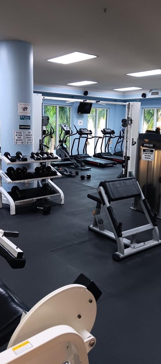 5091 7th St, Miami FL  33126-3410 exterior