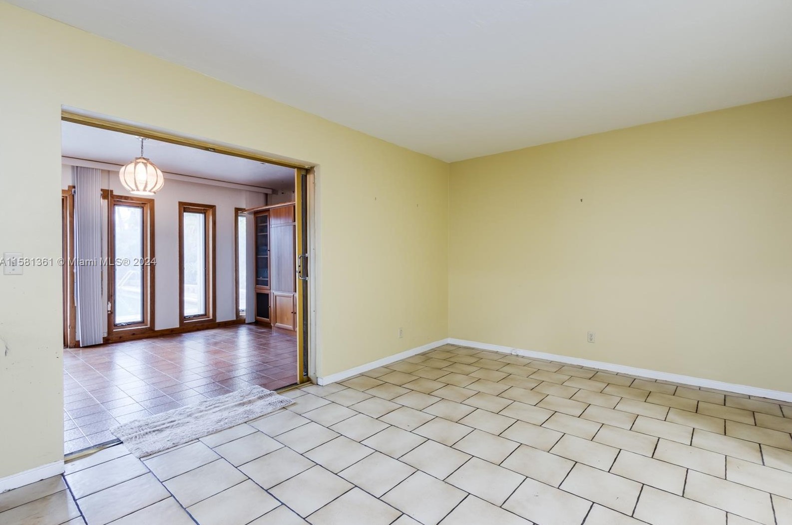 2131 53 Ave, Hollywood FL 33021-2336 exterior