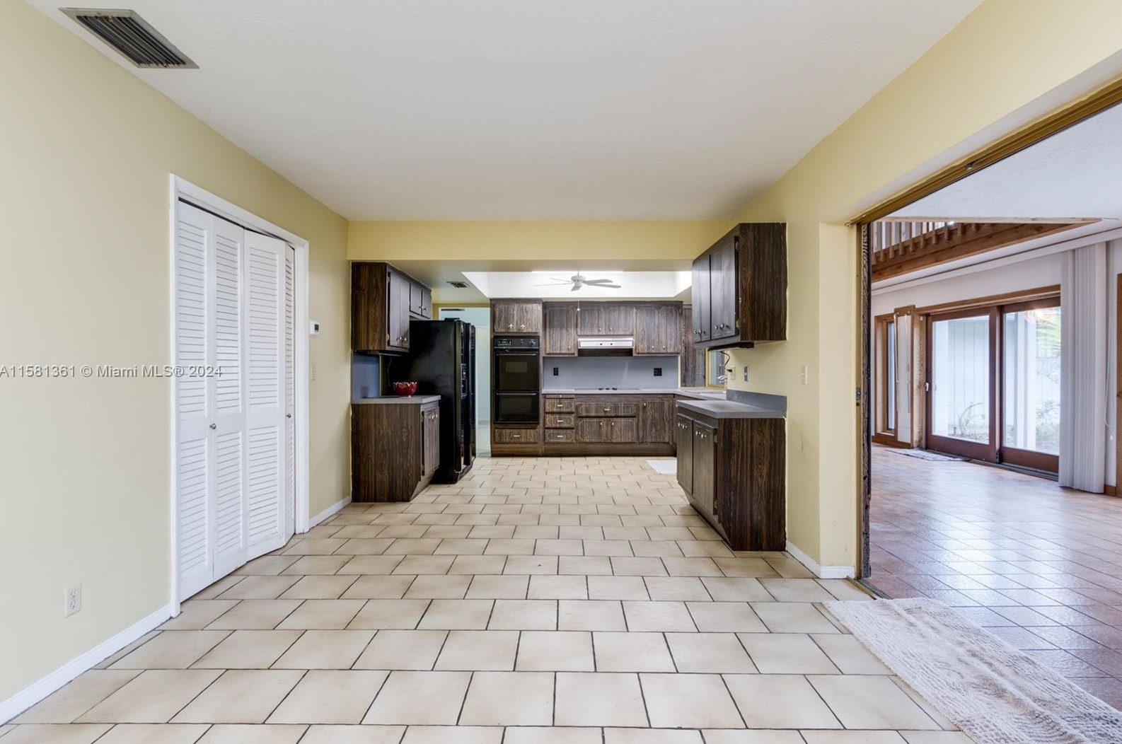 2131 53 Ave, Hollywood FL 33021-2336 exterior