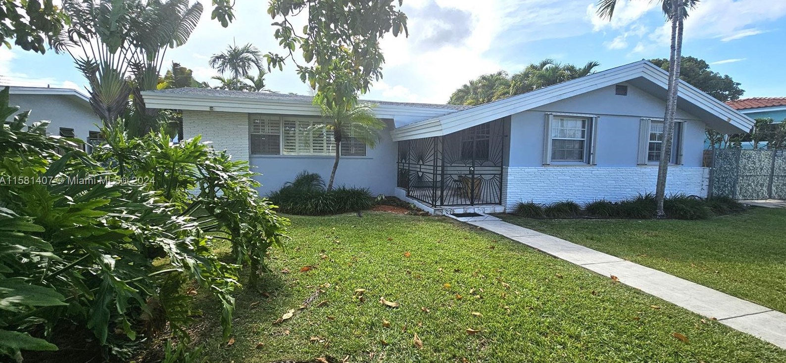 3520 86th Ave, Miami, FL 33155-3220