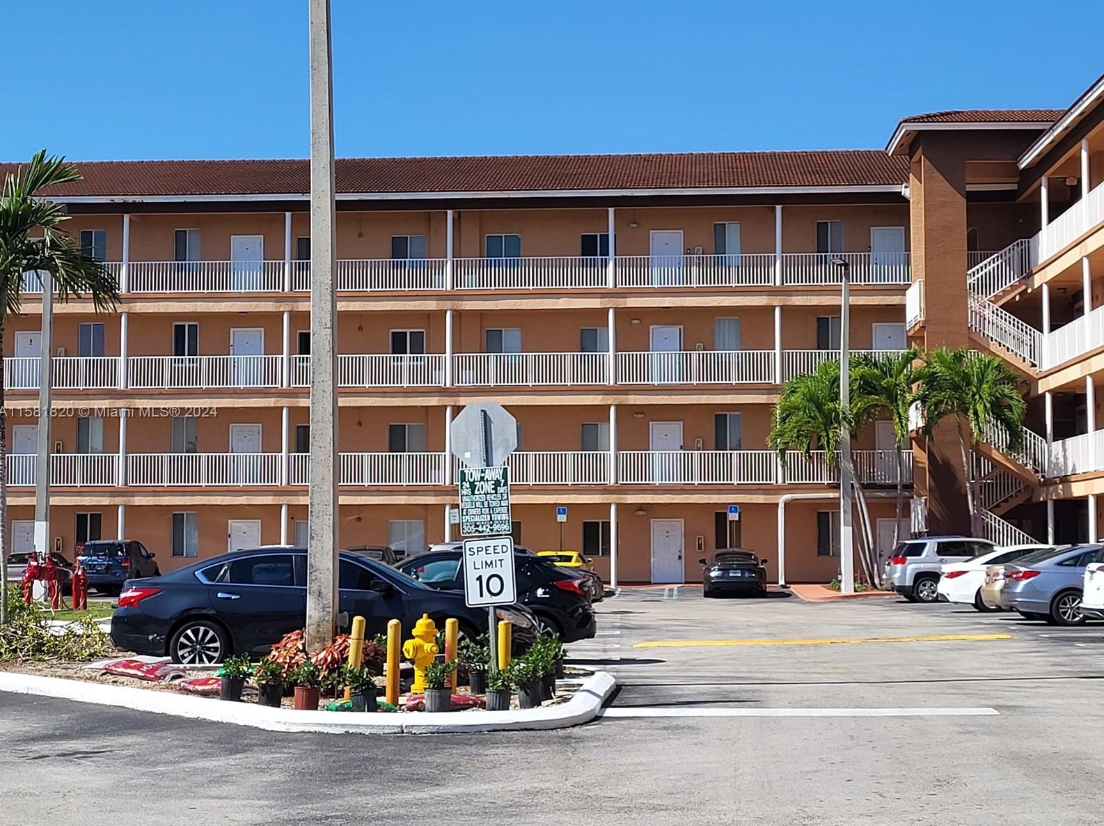 17350 Nw 67th Ave #108, Hialeah, FL 33015