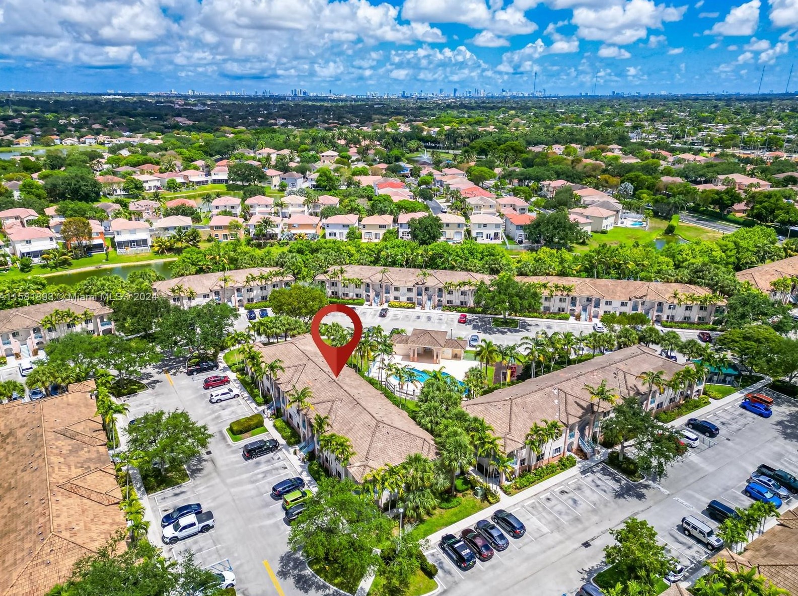 7760 22nd St, Hollywood FL 33024-3698 exterior