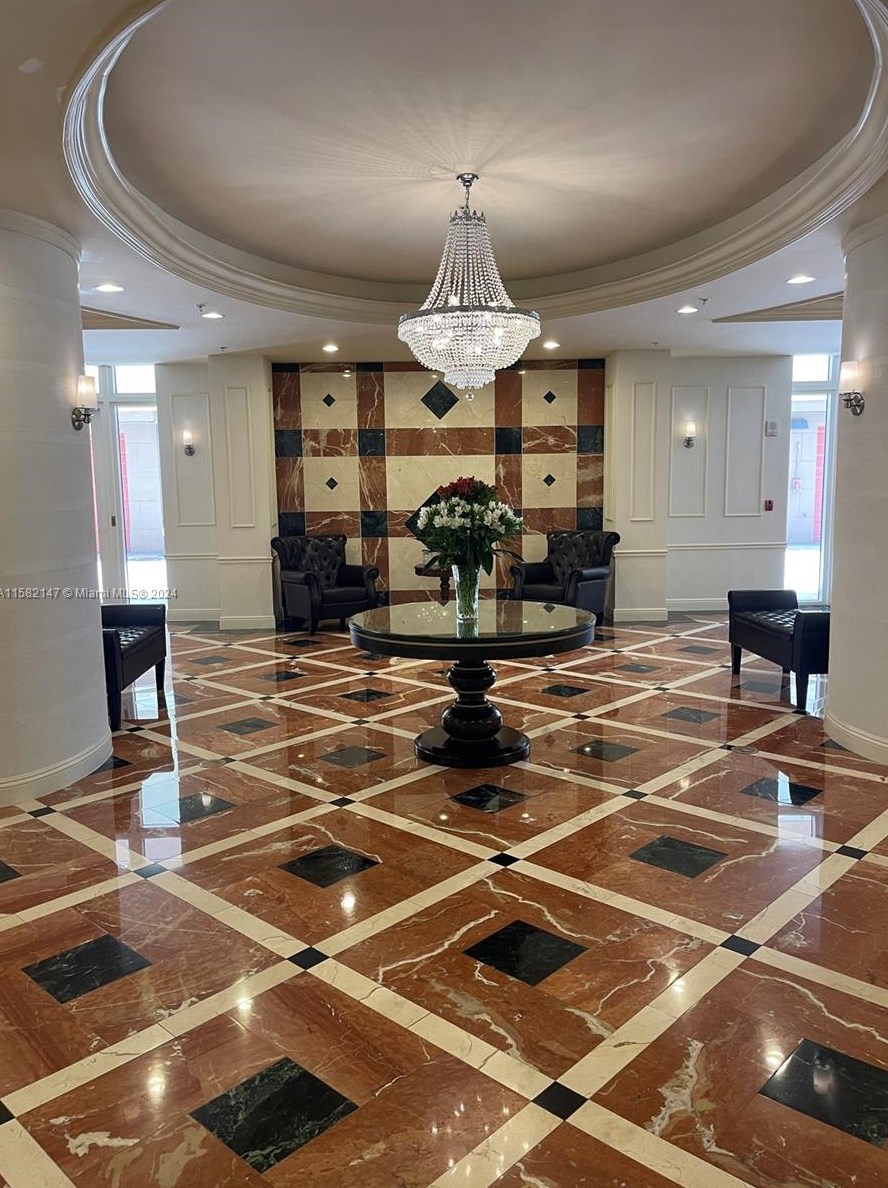 3232 Coral Way #810, Miami, FL 33145