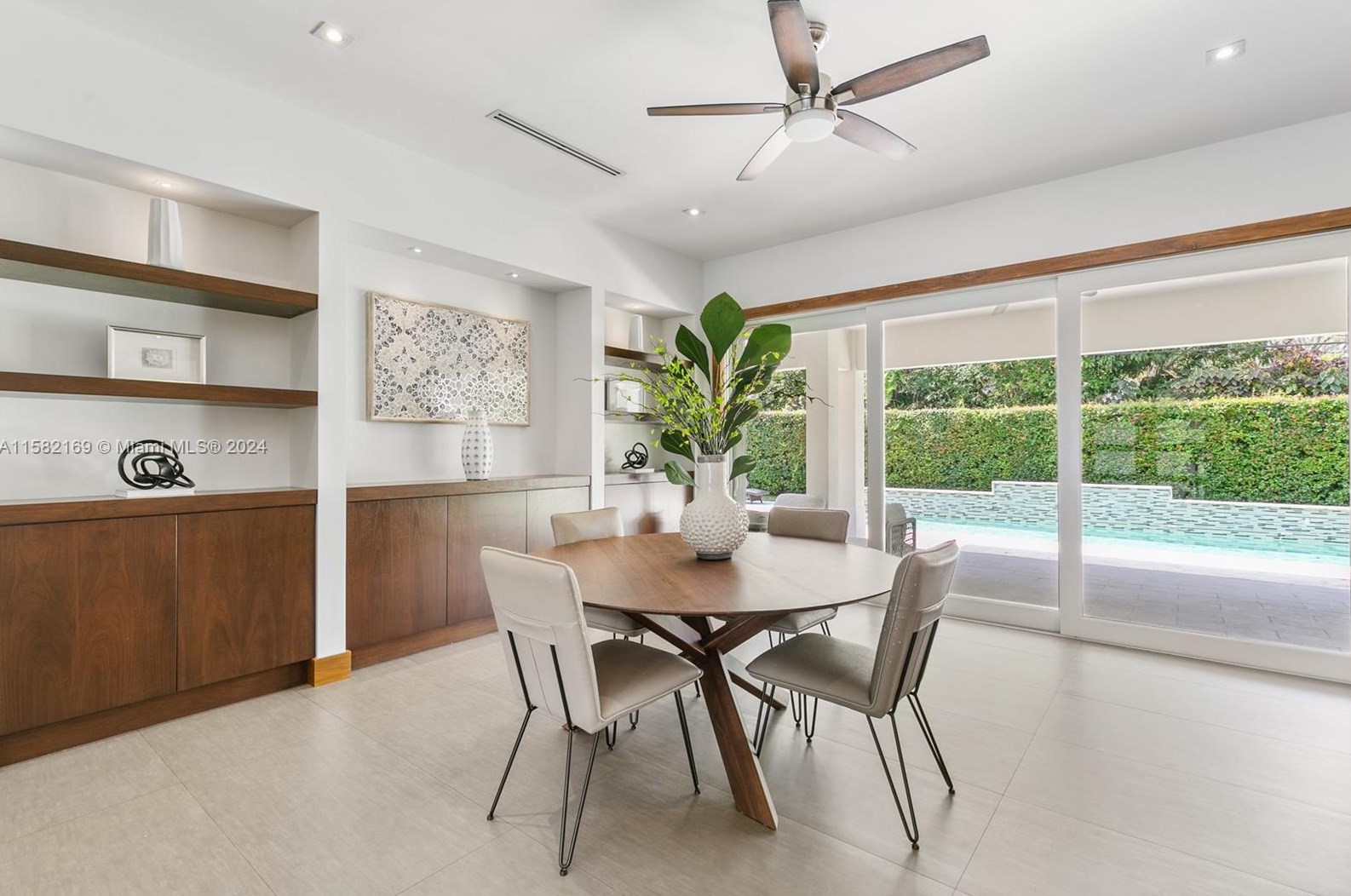 5764 54 Ter, Miami FL 33165-6728 exterior