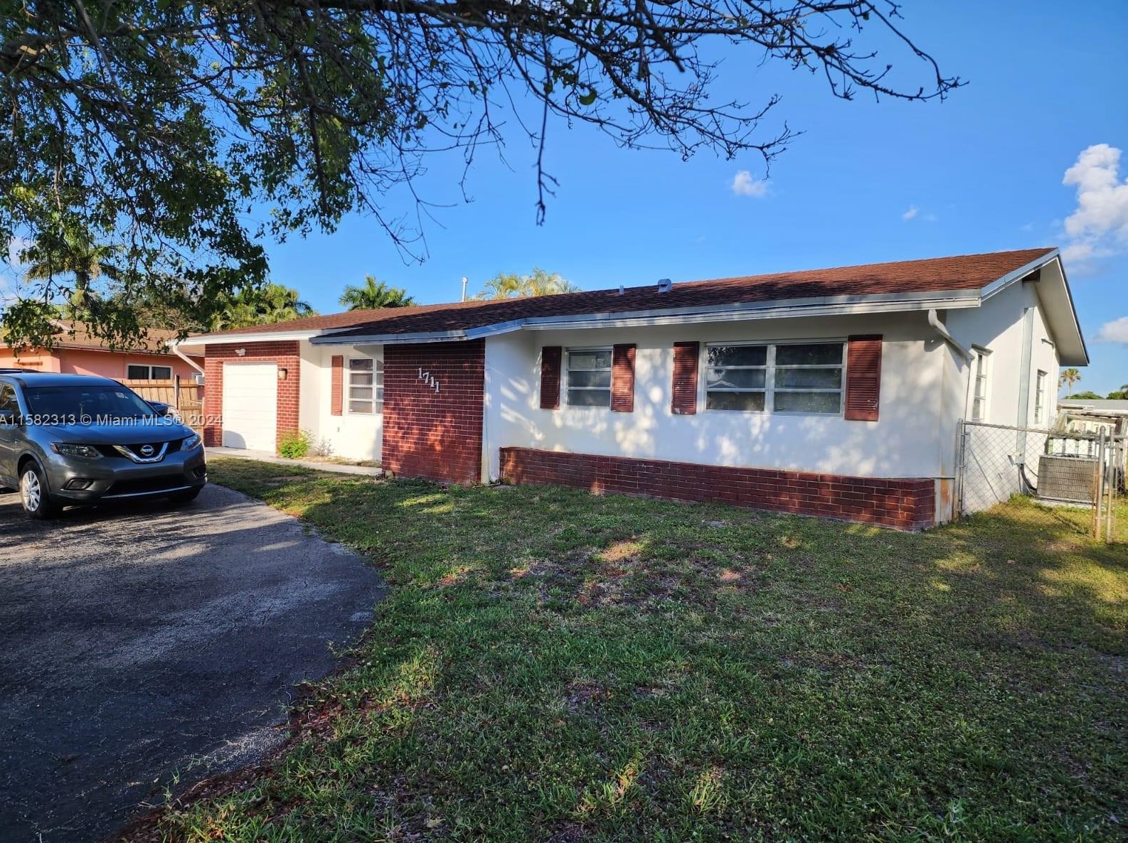 1711 109th Ave, Hollywood, FL 33026-2244