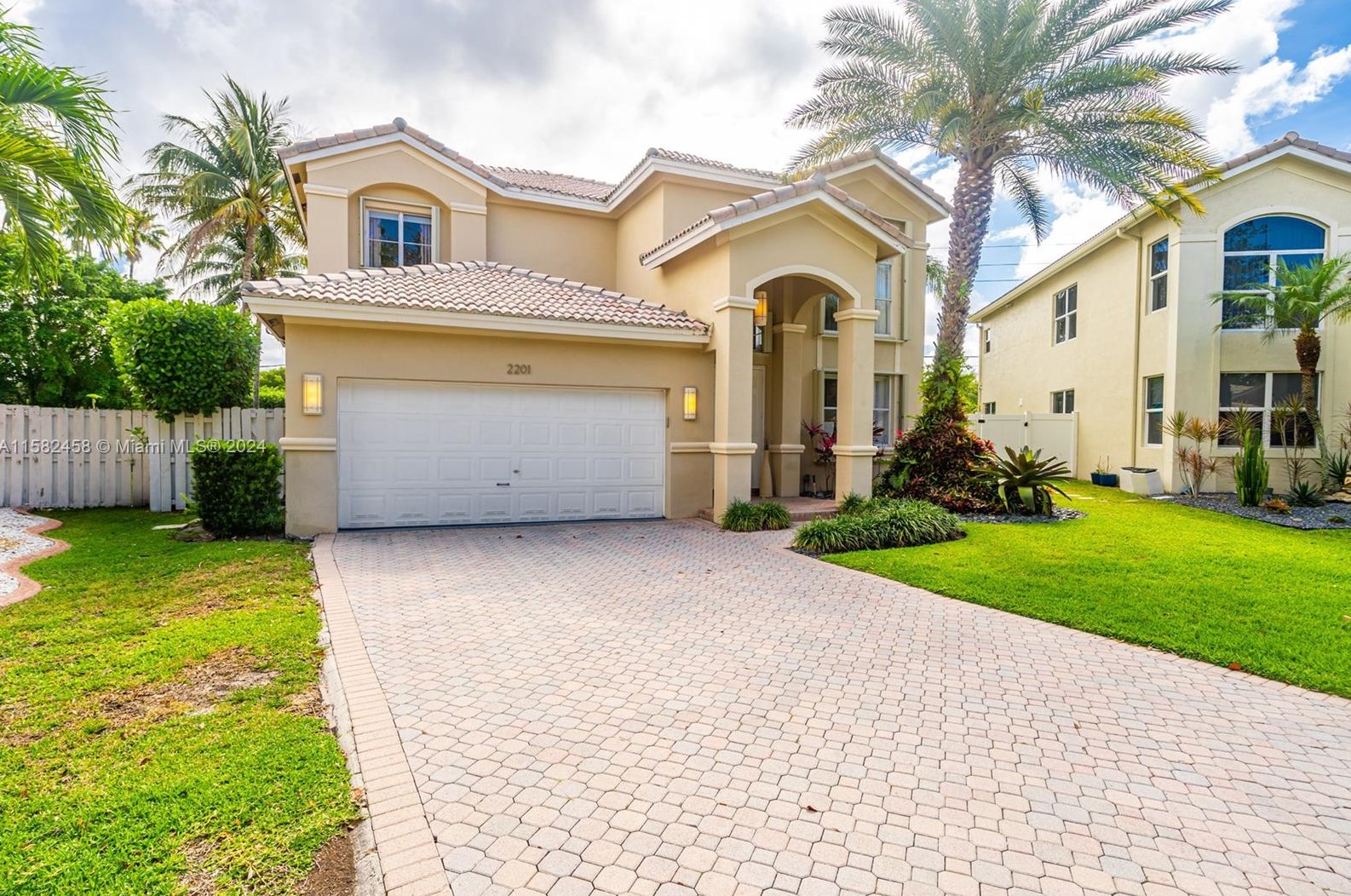 2201 125th Ave, Hollywood, FL 33027-2638