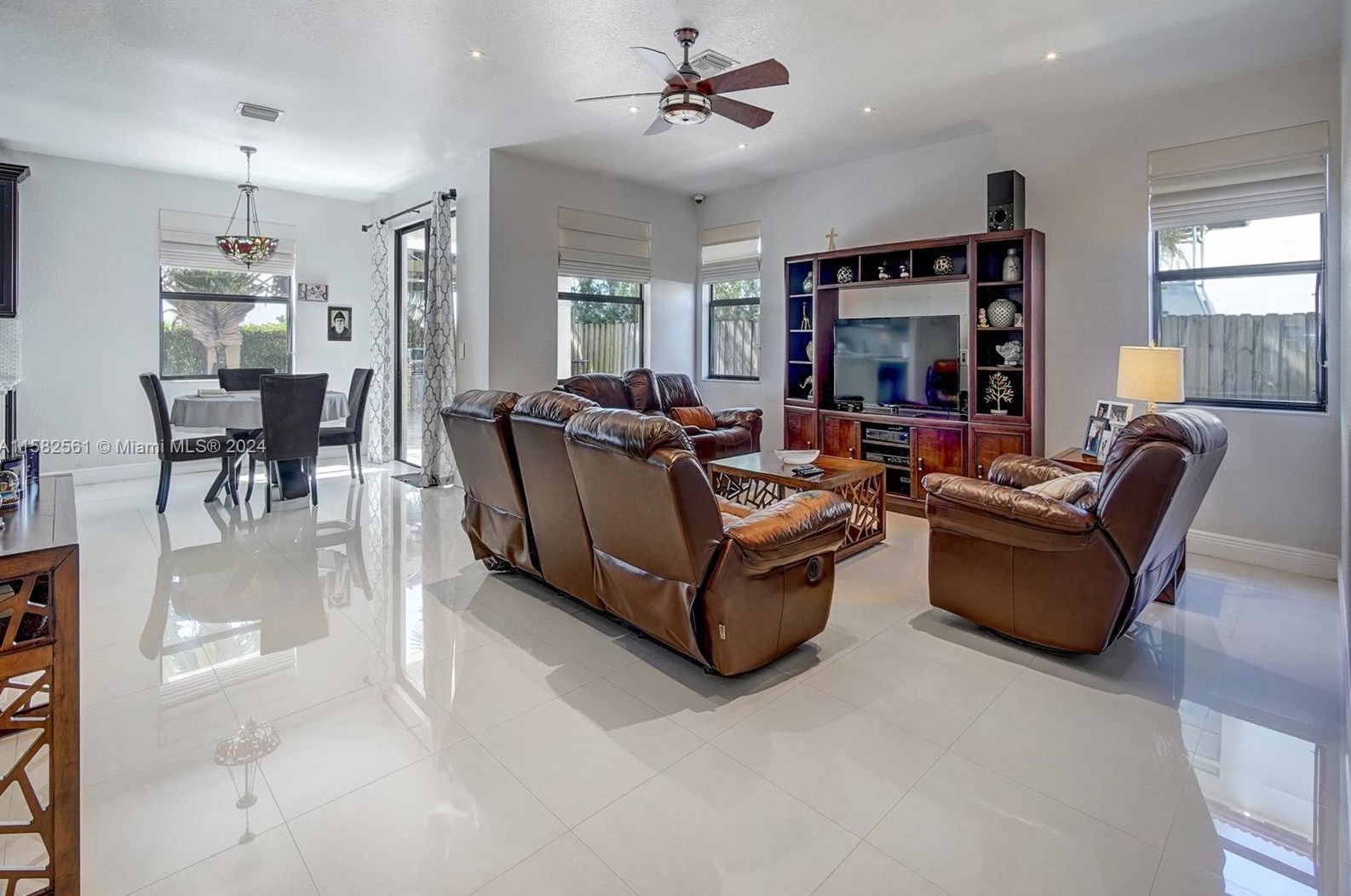 15512 119th Ter, Miami, FL 33196-6860