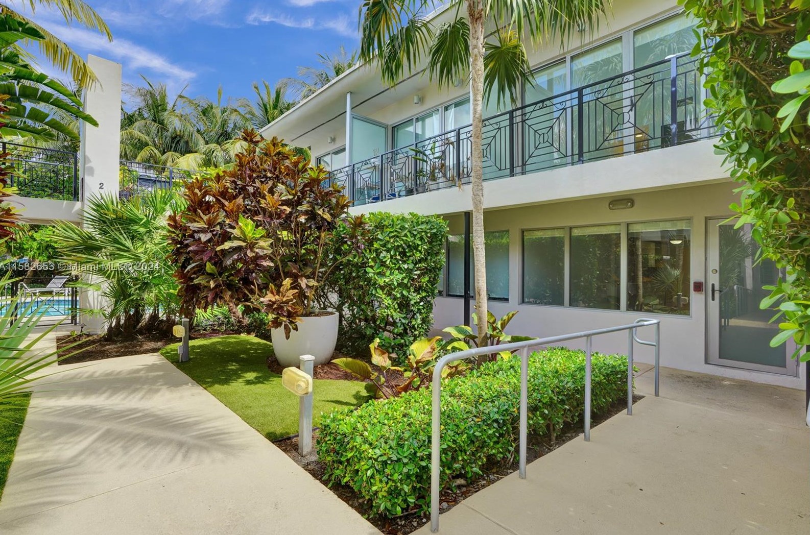 2135 Washington Ct #th3-w, Miami, FL 33139