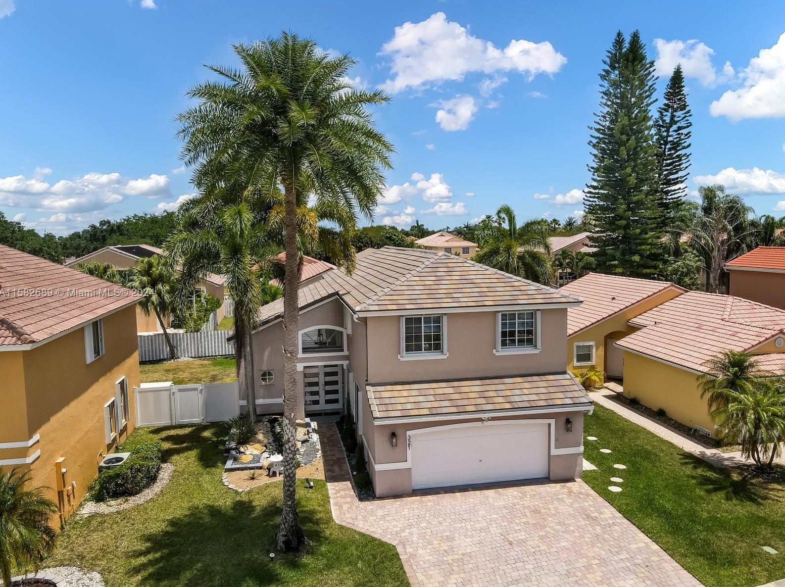 321 Sw 194th Ave, Hollywood, FL 33029