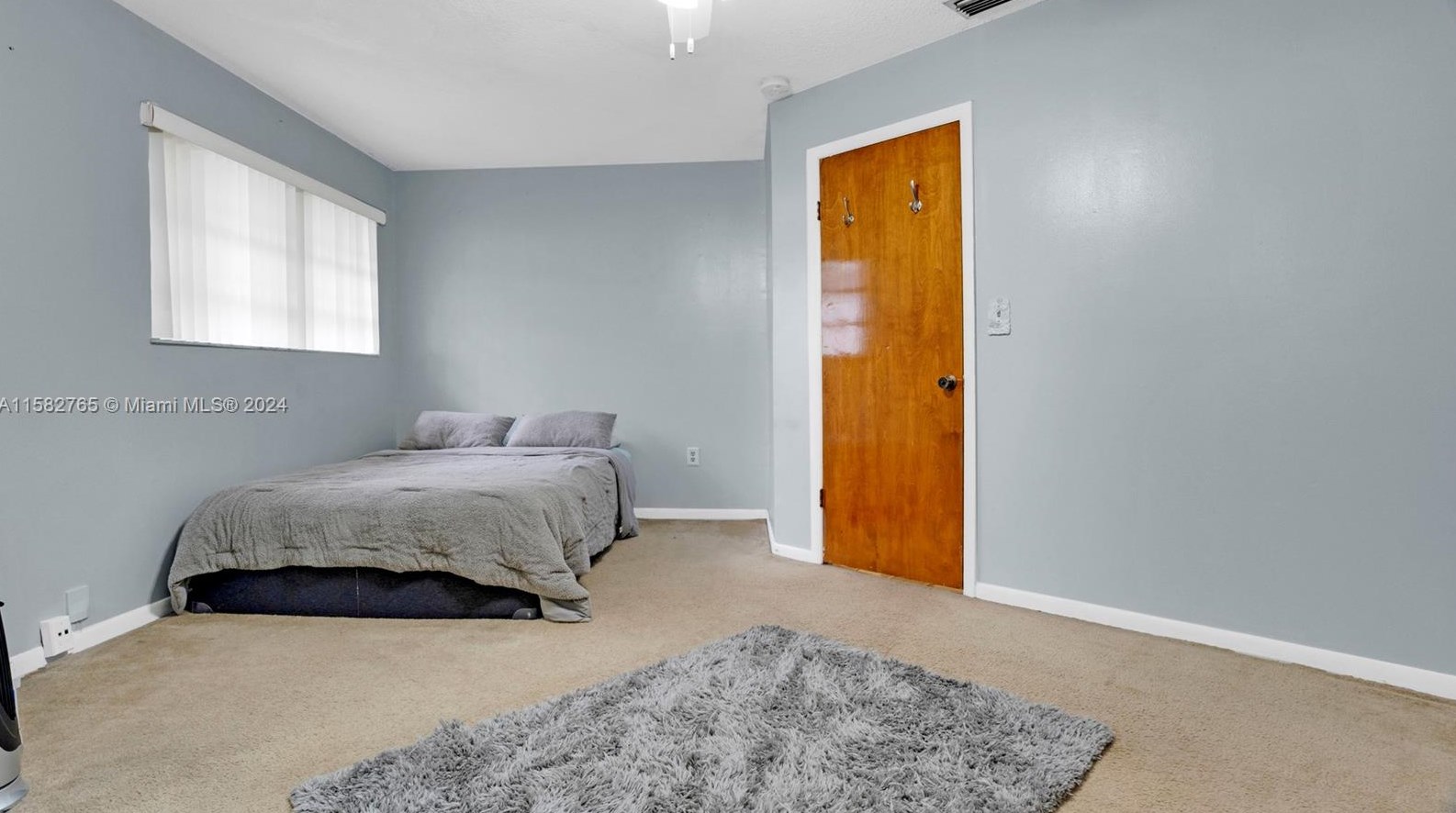 200 Melrose Dr, Miami FL 33166-5034 exterior