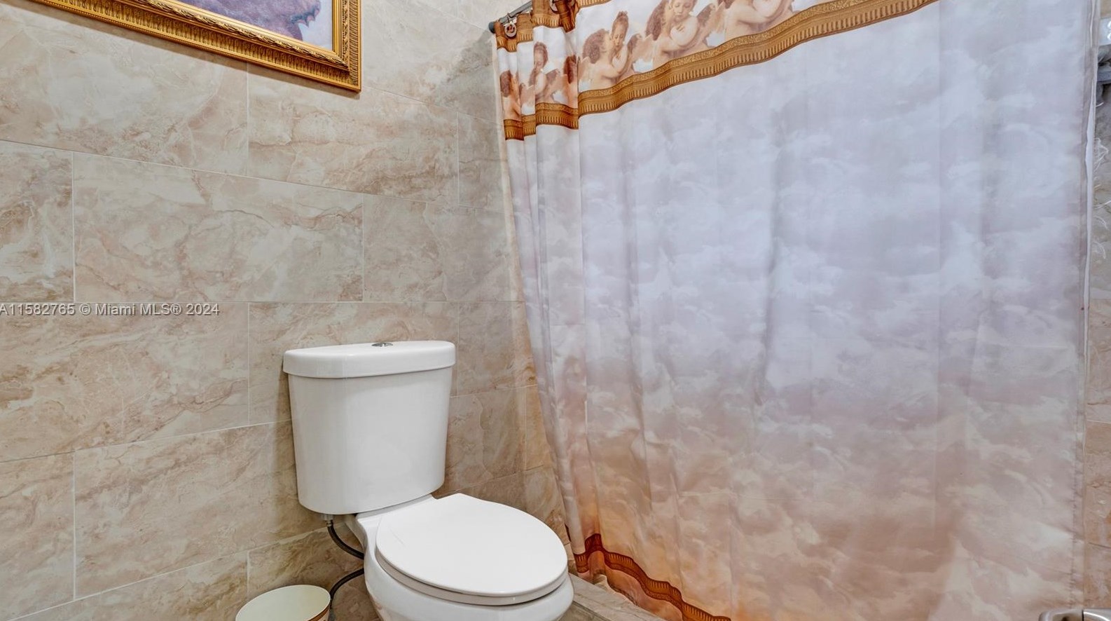 200 Melrose Dr, Miami FL 33166-5034 exterior