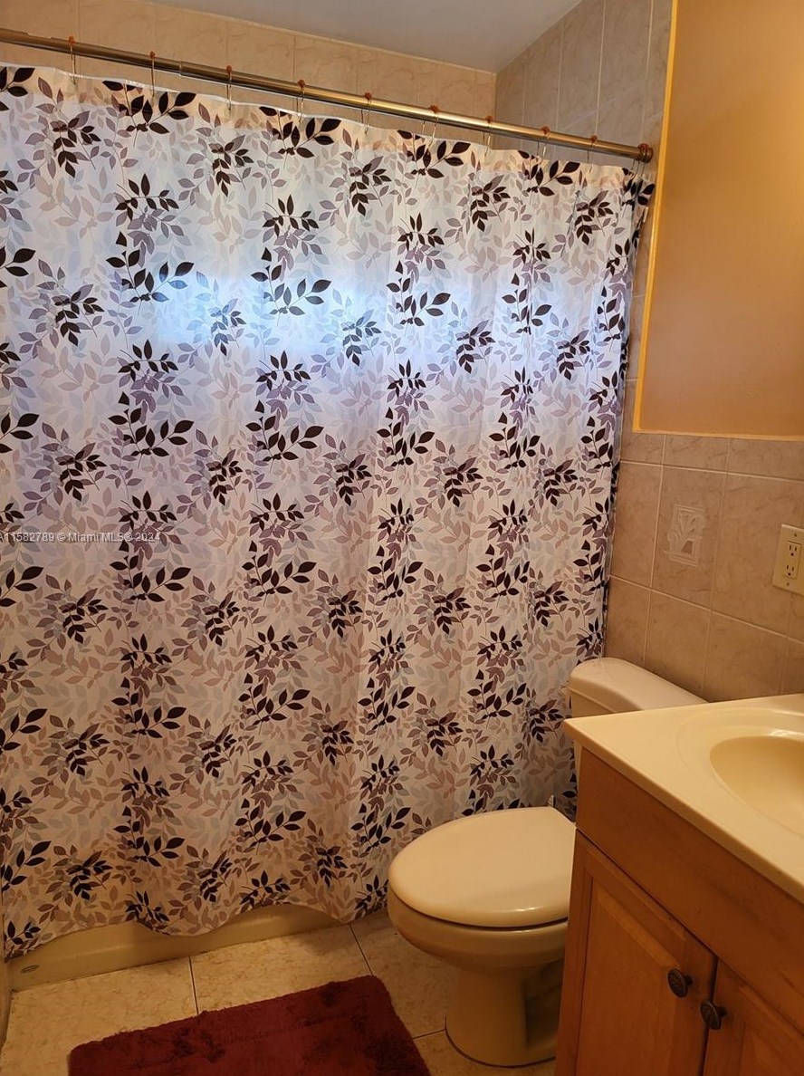 6931 4 St, Hollywood FL 33024-6212 exterior