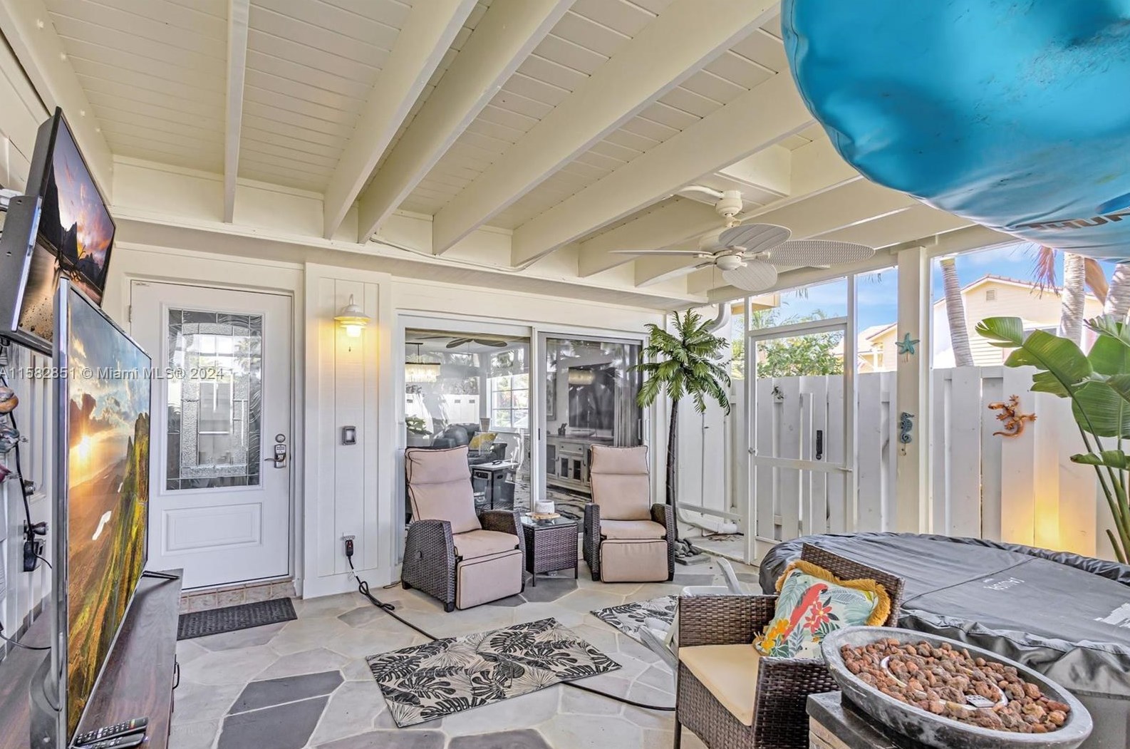 237 Seabreeze Cir, Jupiter, FL 33477