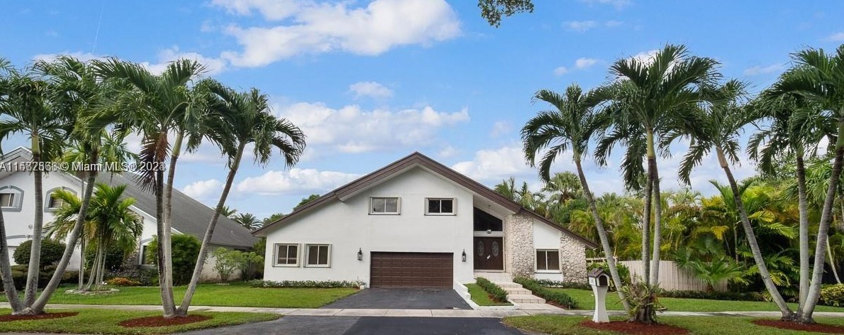 14251 107th Ter, Miami, FL 33186-3076