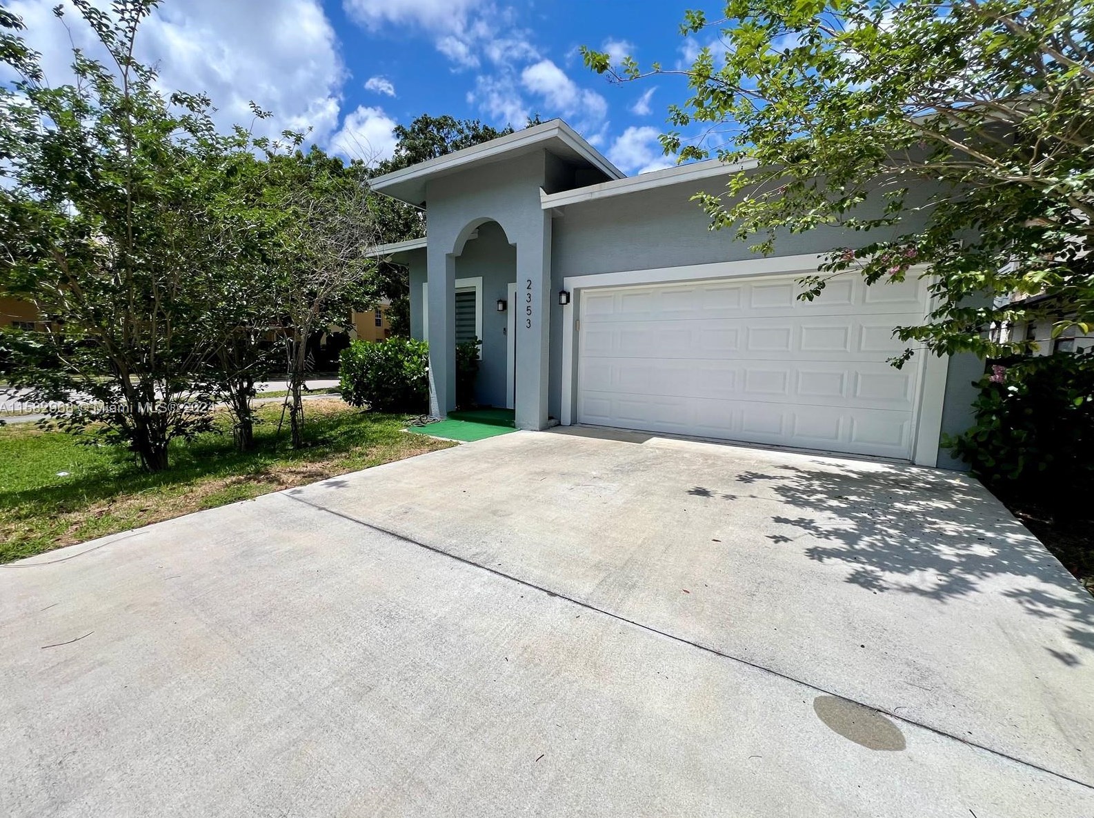2353 Douglas St, Hollywood, FL 33020