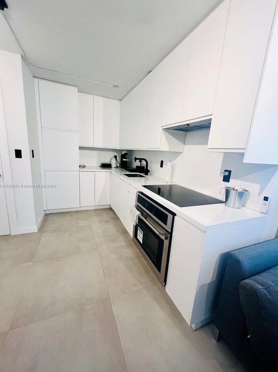 240 Collins Ave #4a, Miami Beach, FL 33139