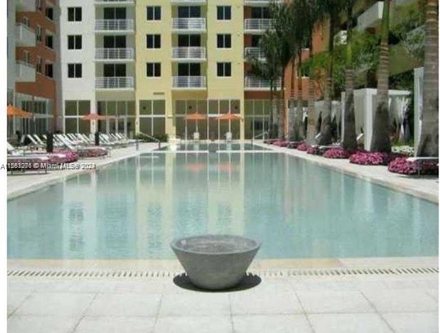 2775 187th St, Miami FL 33180-2912 exterior