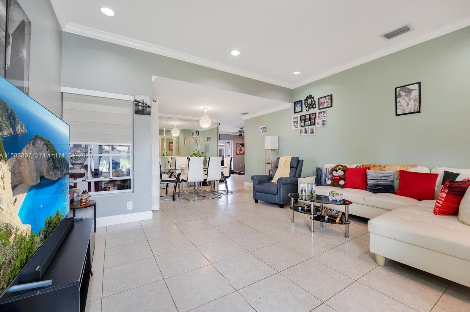 14348 103rd St, Miami, FL 33186-6971