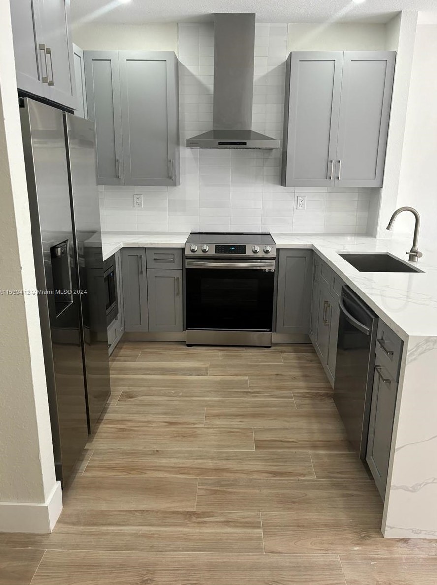 10906 181st Ter, Miami, FL 33157-9002