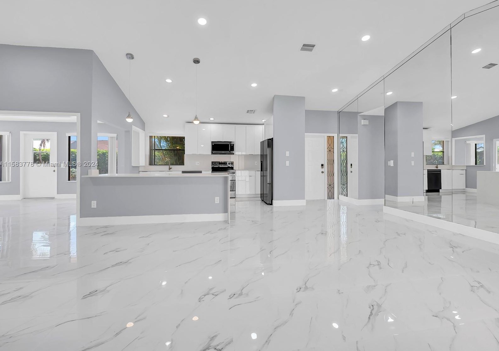 2622 13th St, Delray Beach FL  33445-1327 exterior
