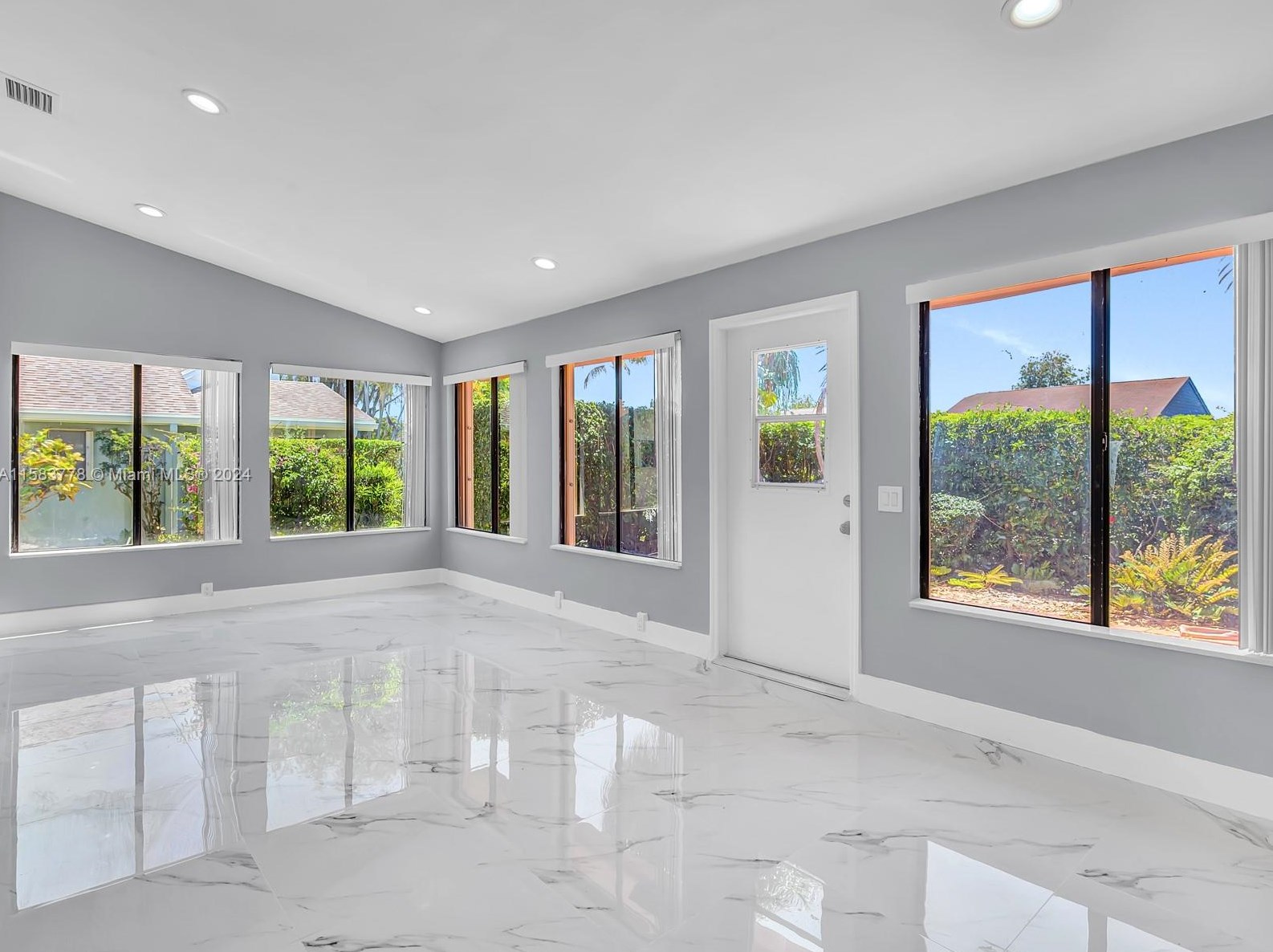 2622 13th St, Delray Beach FL  33445-1327 exterior
