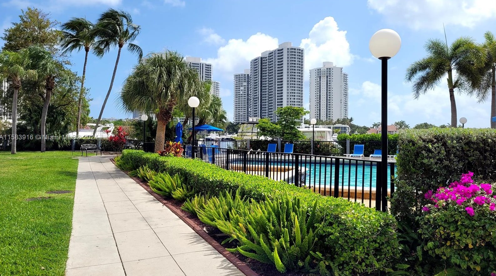 3558 Magellan Cir, Miami FL  33180-3702 exterior