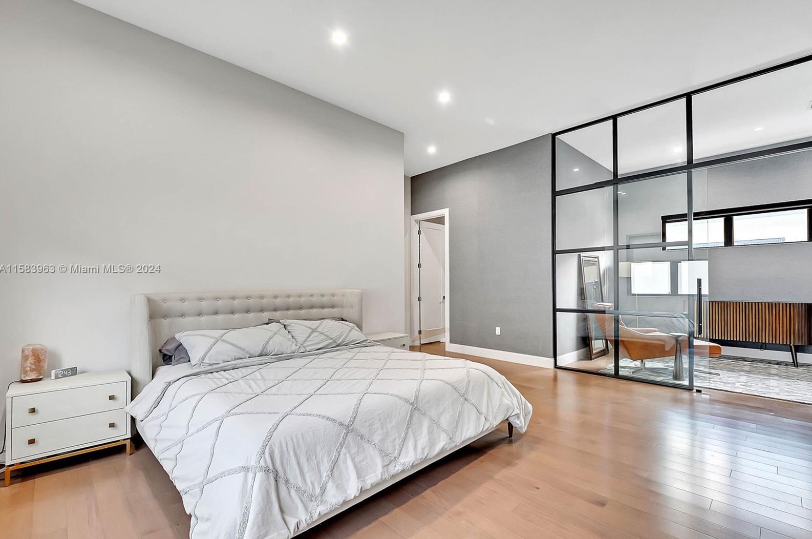 8175 48 Ter, Miami FL 33165-6120 exterior